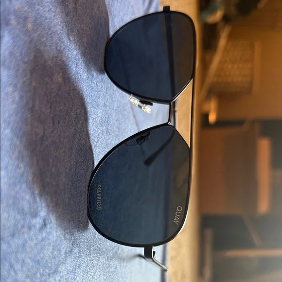 Quay Australia | Accessories | Quay Hold Please Sunglasses  display picture 3